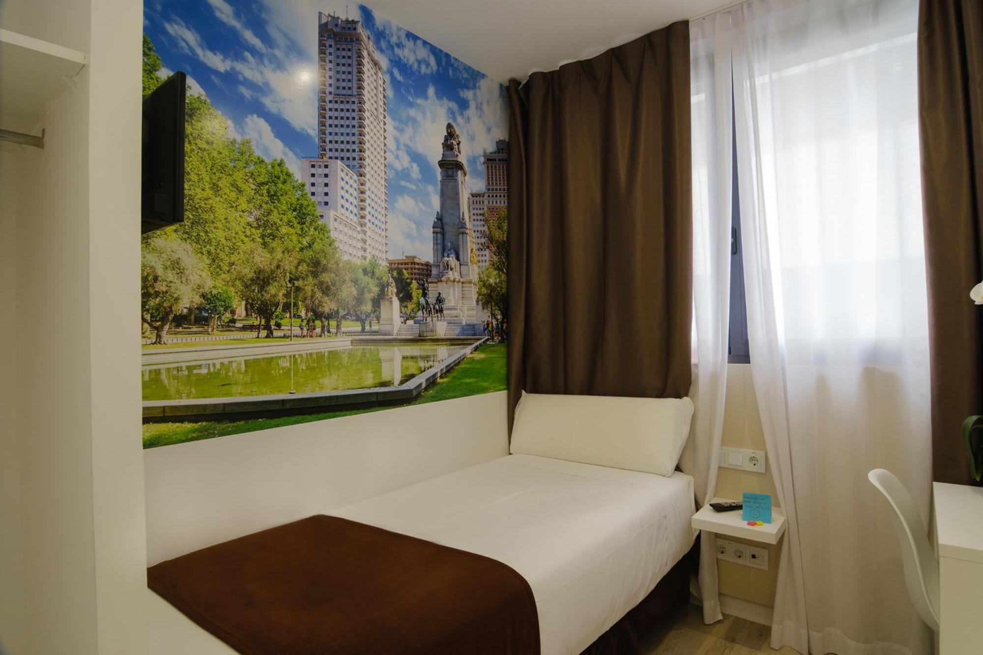 Hotel Bestprice Alegria Madrid Exteriér fotografie