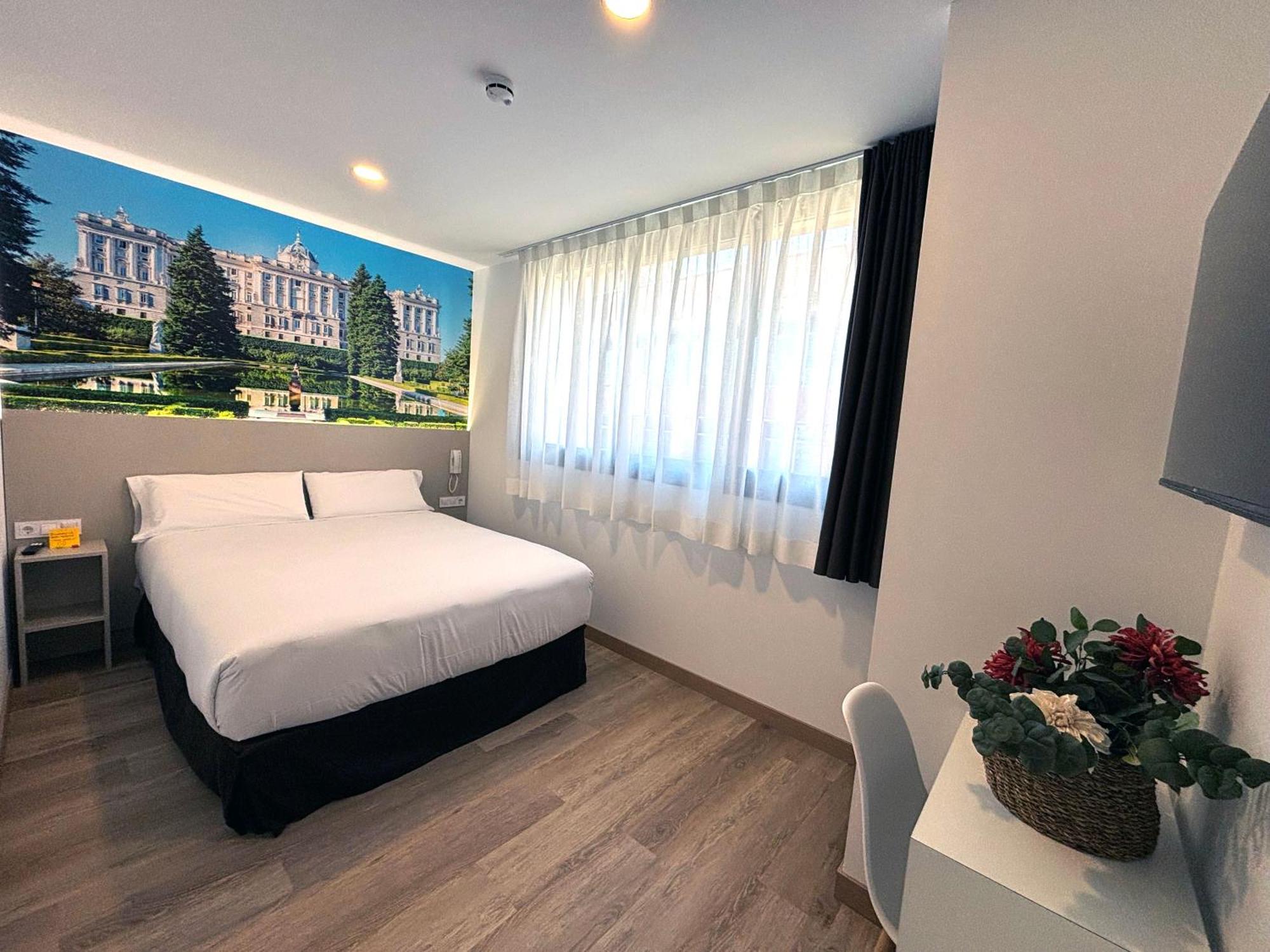 Hotel Bestprice Alegria Madrid Exteriér fotografie